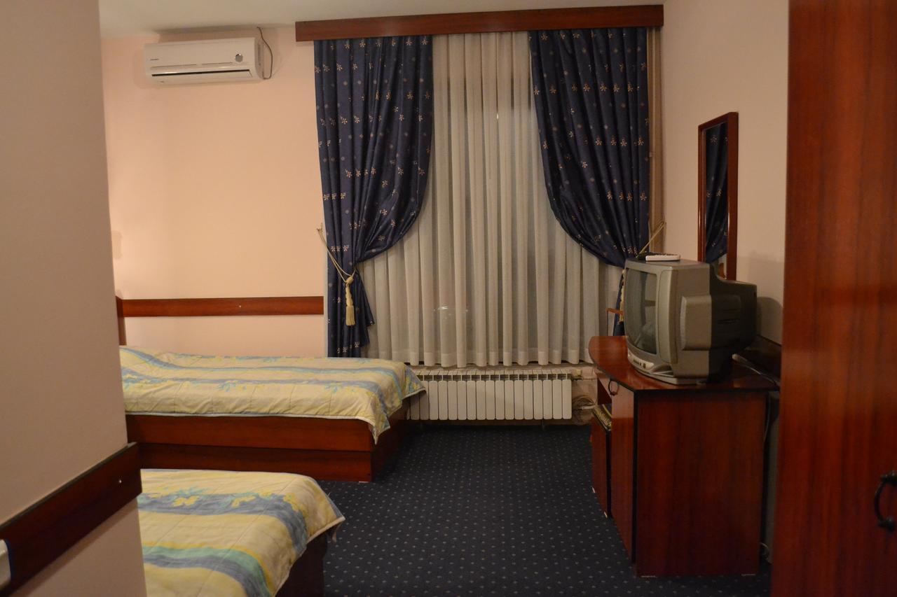 Hotel Mimoza Kumanovo Exteriér fotografie