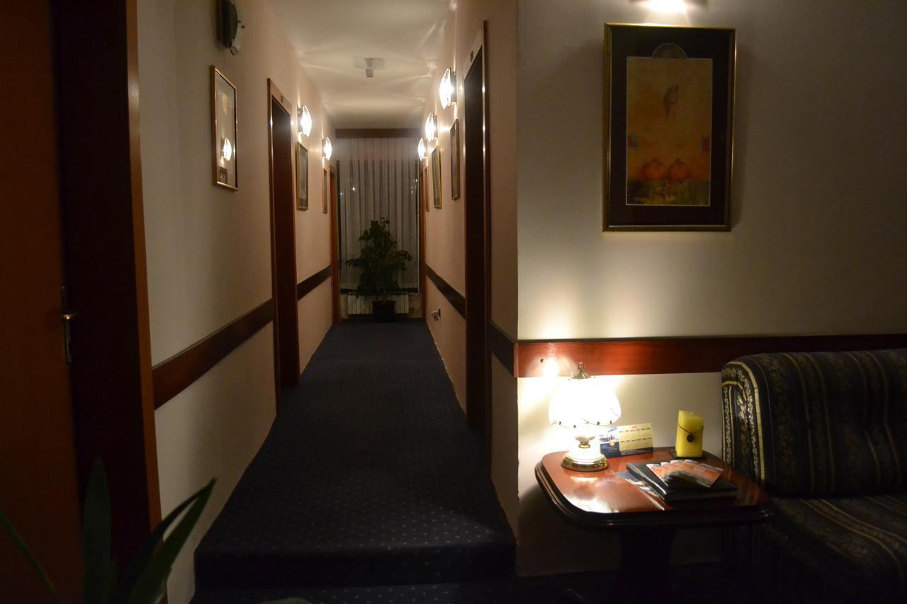 Hotel Mimoza Kumanovo Exteriér fotografie