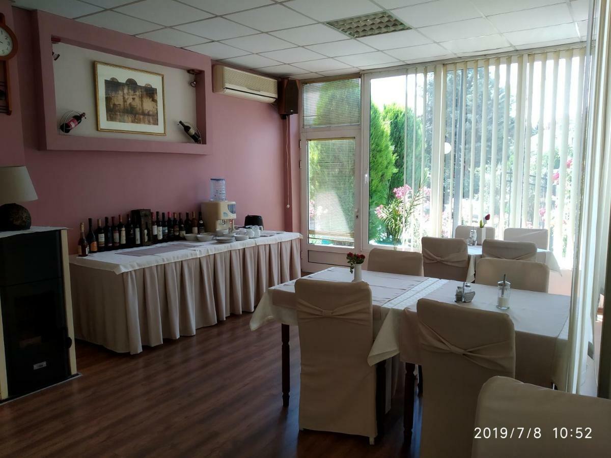 Hotel Mimoza Kumanovo Exteriér fotografie